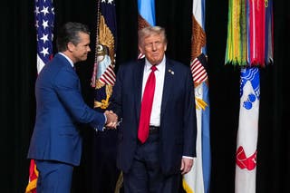 Terça -feira em Virginia Quantico, o secretário da guerra com o presidente Donald Trump